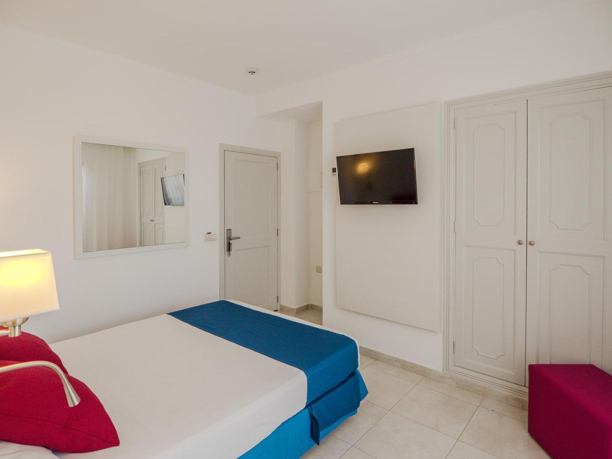 Hotel La Santa Maria Cala Millor  Exterior photo