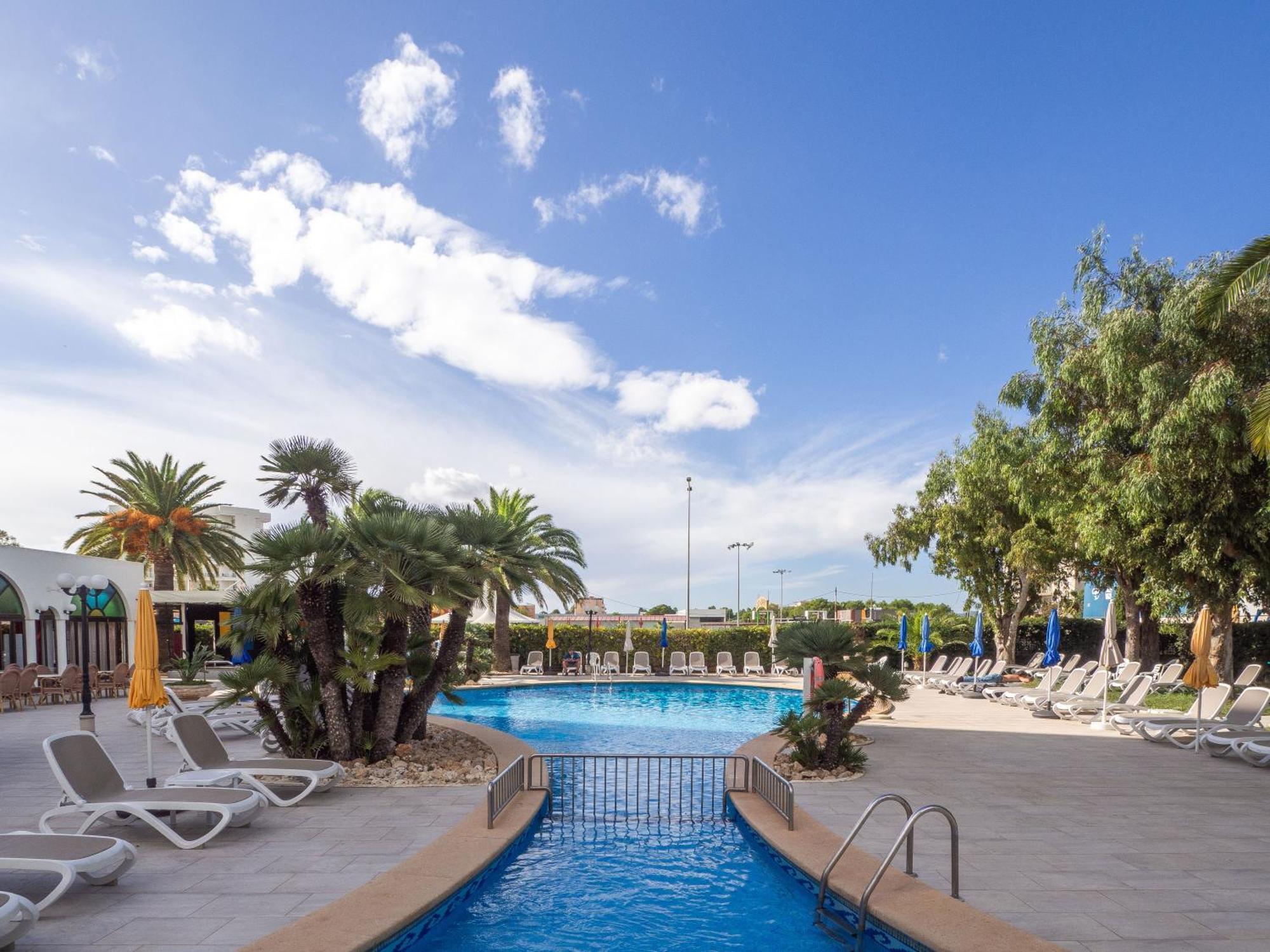Hotel La Santa Maria Cala Millor  Exterior photo